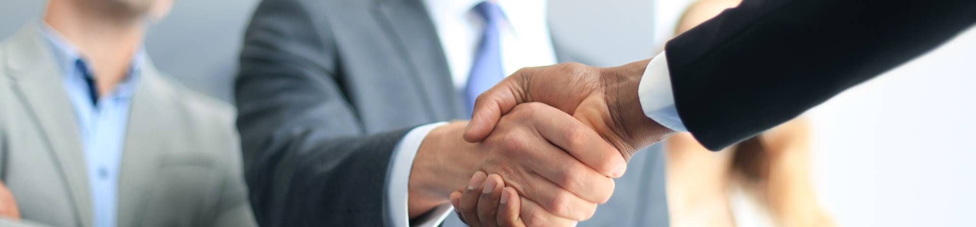 Wir begleiten Sie zur erfolgreichen ISO 9001 Zertifizierung Wir begleiten Sie zur erfolgreichen ISO 9001 Zertifizierung